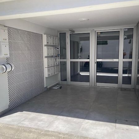 Iflat Lägenhet Limassol Exteriör bild
